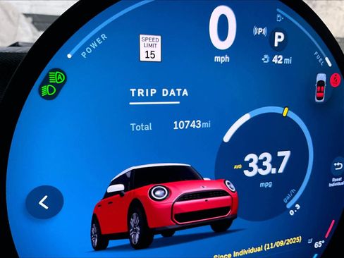 Certified 2025 MINI Cooper S FWD image 21