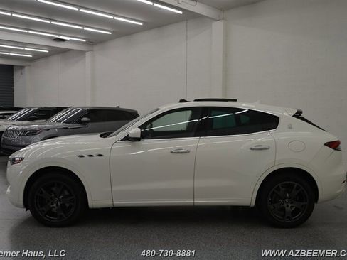 Used 2021 Maserati Levante image 3