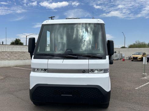 Used 2023 Chevrolet Brightdrop 600 w/ Active Safety Package 2 AWD/4WD image 9