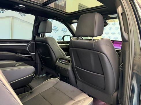 Used 2025 Cadillac Escalade Sport w/ LPO, Floor Liner Package AWD/4WD image 25