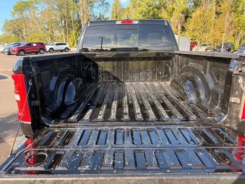 Used 2026 RAM 1500 Laramie AWD/4WD image 15