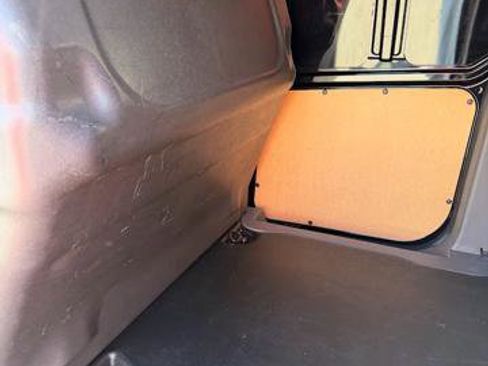 Used 2022 Ford Transit Connect XLT FWD image 6