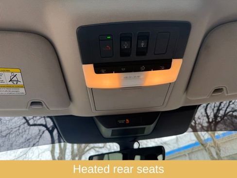 Used 2025 Nissan Pathfinder Platinum image 28