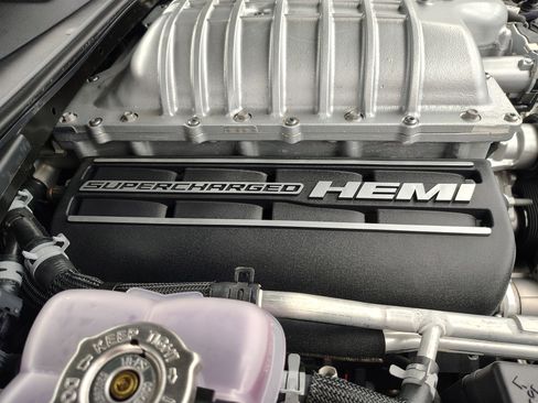 Used 2022 Dodge Challenger SRT Hellcat image 17
