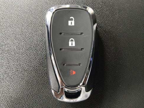 Used 2021 Chevrolet Equinox LS w/ LPO, Floor Liner Package image 32