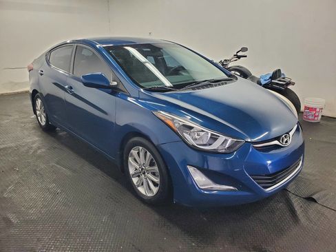 Used 2015 Hyundai Elantra SE w/ Option Group 02 image 3