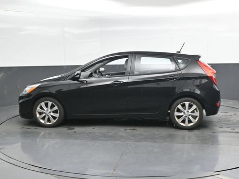 Used 2014 Hyundai Accent SE FWD image 8