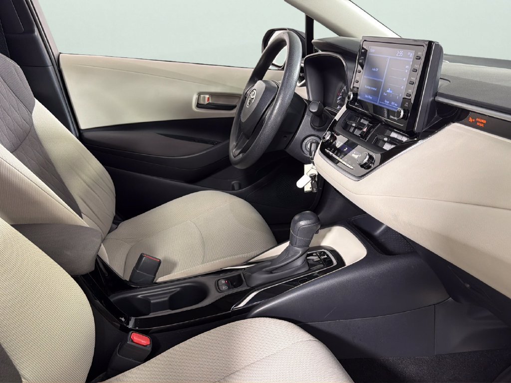 Used 2021 Toyota Corolla LE FWD image 34