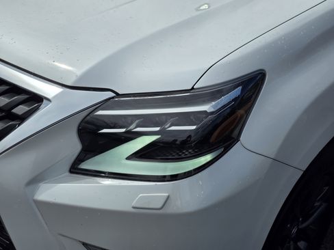 Certified 2020 Lexus GX 460 Premium w/ Premium Package image 9