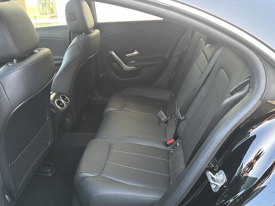 Used 2025 Mercedes-Benz CLA 250 4MATIC image 19