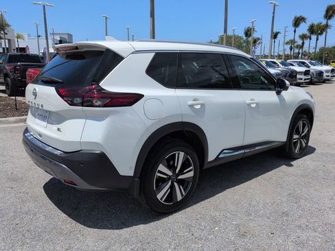 Used 2023 Nissan Rogue SL w/ SL Premium Package FWD image 5