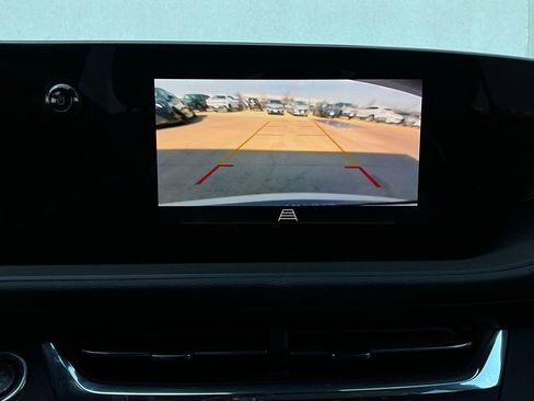 Used 2025 Buick Envista Preferred image 31