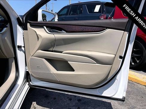 Used 2017 Cadillac XTS Luxury w/ Driver Awareness Package FWD image 27