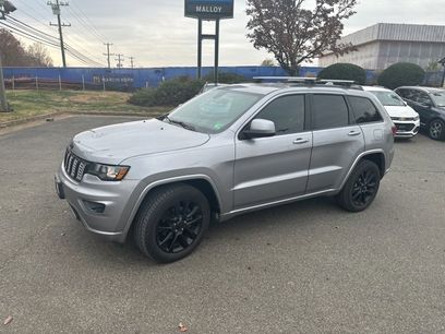 Used 2017 Jeep Grand Cherokee Altitude