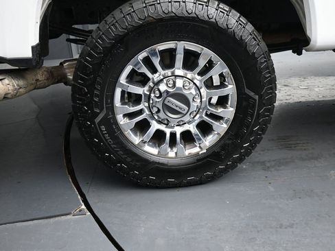 Used 2021 Ford F250 Lariat w/ Lariat Value Package image 10