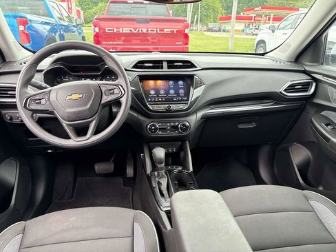 Used 2023 Chevrolet TrailBlazer LT w/ Convenience Package image 8