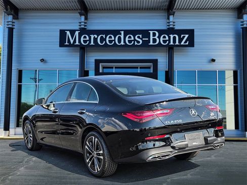 Used 2025 Mercedes-Benz CLA 250 CLA 250 image 4