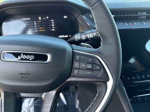 New 2026 Jeep Grand Cherokee Limited image 22