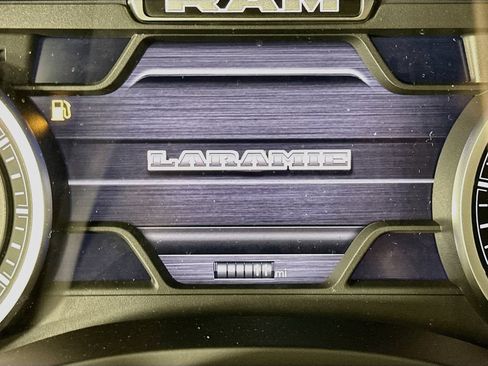 New 2027 RAM 1500 Laramie w/ Sport Appearance Package AWD/4WD image 11