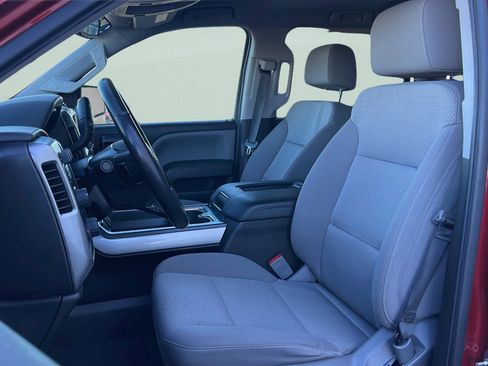 Used 2018 Chevrolet Silverado 1500 LT w/ All Star Edition image 23