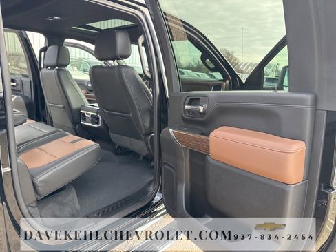 Used 2023 Chevrolet Silverado 3500 High Country w/ Z71 Off-Road Package image 24