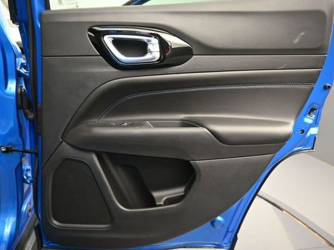 New 2026 Jeep Compass Limited image 16