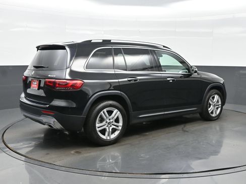 Used 2022 Mercedes-Benz GLB 250 4MATIC image 6