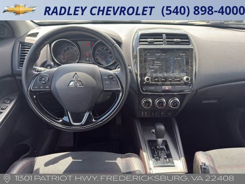 Used 2025 Mitsubishi Outlander Sport AWD image 18