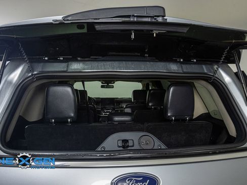 Used 2024 Ford Expedition XLT image 49