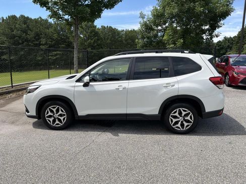 Certified 2023 Subaru Forester Premium AWD/4WD image 5