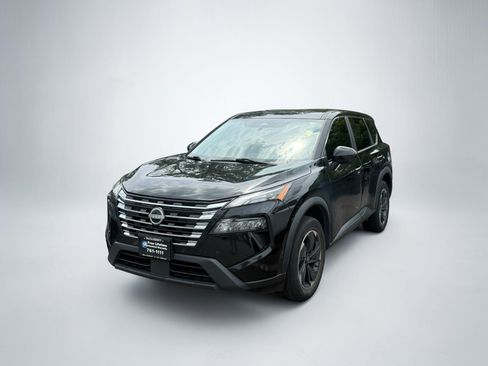 Used 2024 Nissan Rogue SV AWD/4WD image 1