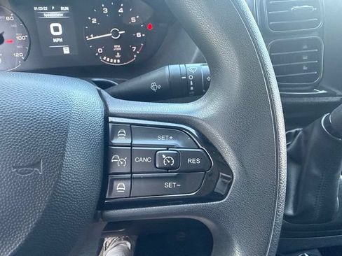 Used 2025 RAM ProMaster 2500 w/ Convenience Group FWD image 17