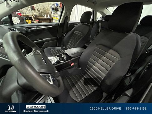 Used 2015 Ford Fusion SE FWD image 26