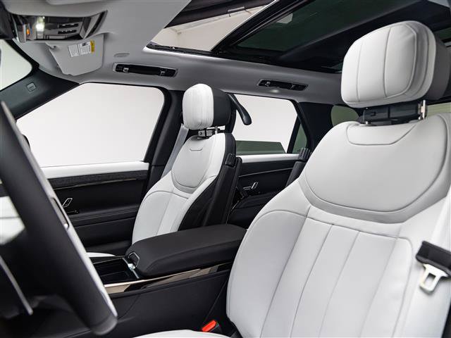 New 2027 Land Rover Range Rover Sport Battersea AWD/4WD image 15