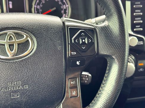 Used 2020 Toyota 4Runner TRD Off-Road image 23