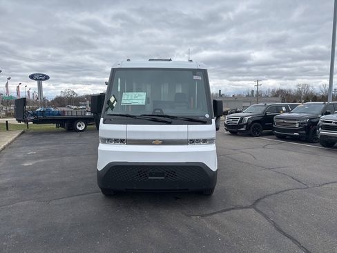 New 2025 Chevrolet Brightdrop 400 w/ Battery Pack, Max Range image 2