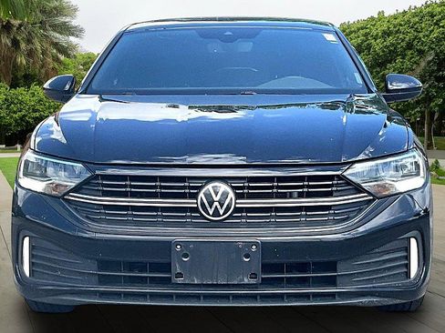 Used 2022 Volkswagen Jetta Sport FWD image 2
