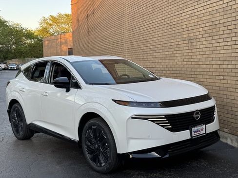 New 2026 Nissan Murano Platinum w/ Cargo Package AWD/4WD image 2