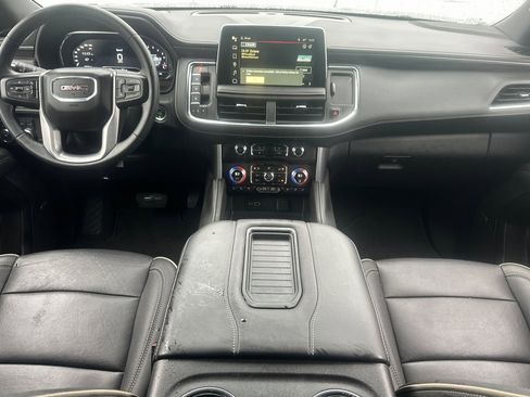 Used 2024 GMC Yukon XL SLT image 14