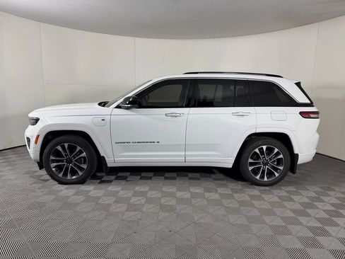 Used 2023 Jeep Grand Cherokee Overland w/ Rear Seat Video Group I image 4