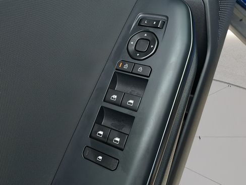 Certified 2025 Kia K4 FWD image 12