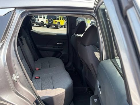 Certified 2025 Nissan Kicks SV w/ SV Premium Package AWD/4WD image 29