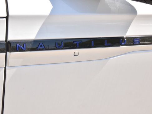New 2026 Lincoln Nautilus Reserve image 50