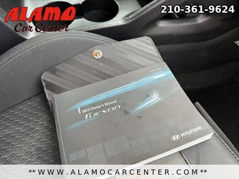 Used 2012 Hyundai Tucson GL image 13