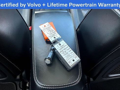 Certified 2025 Volvo XC40 B5 Core image 13