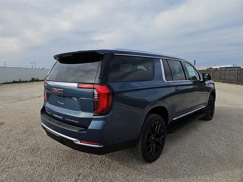 New 2026 GMC Yukon XL Elevation w/ LPO, Floor Liner Package image 5
