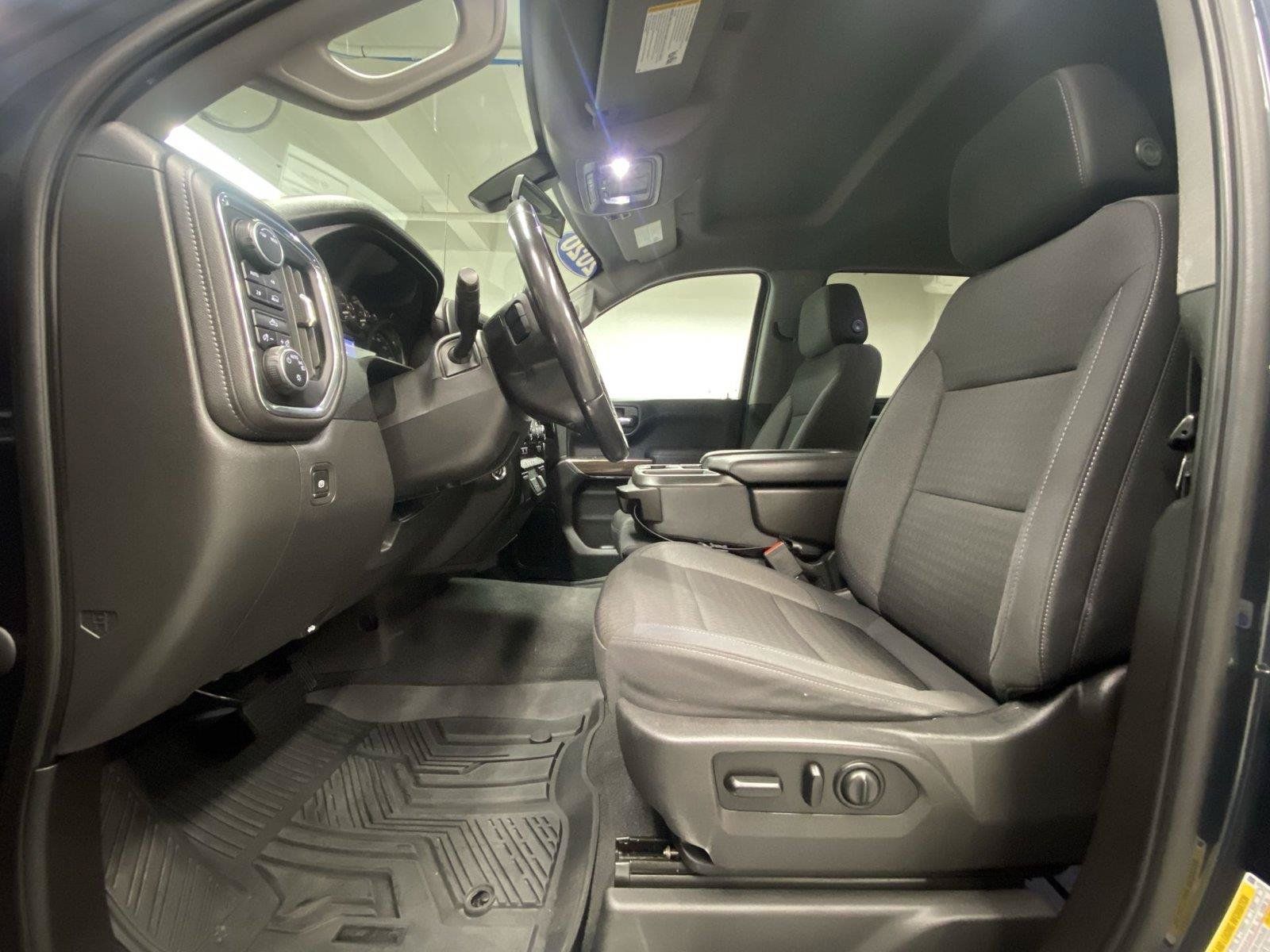 Used 2020 Chevrolet Silverado 1500 LT w/ All-Star Edition AWD/4WD image 17