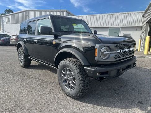 New 2025 Ford Bronco Badlands AWD/4WD image 1