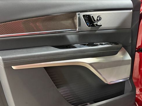 New 2026 Cadillac Vistiq Premium Luxury AWD/4WD image 12