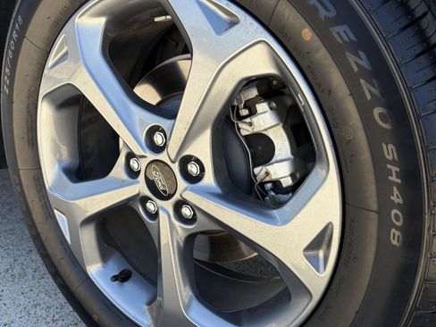 Used 2024 Ford Escape ST-Line w/ Tech Pack #1 FWD image 11